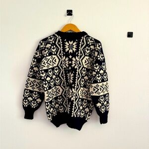 Passports of Pier 1 Imports Vintage Wool Navy Sweater